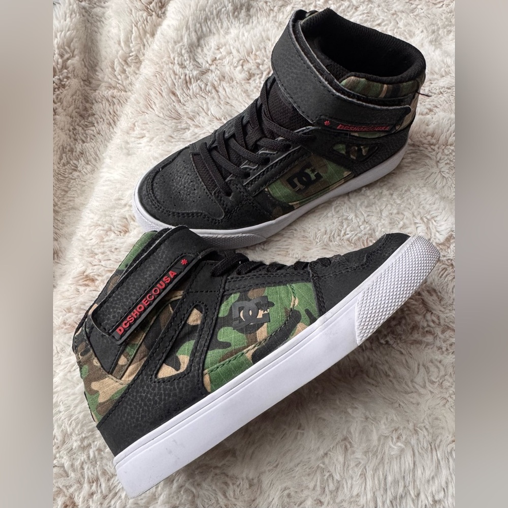 DC Kids Camo High-Top Sneakers in Black and Green